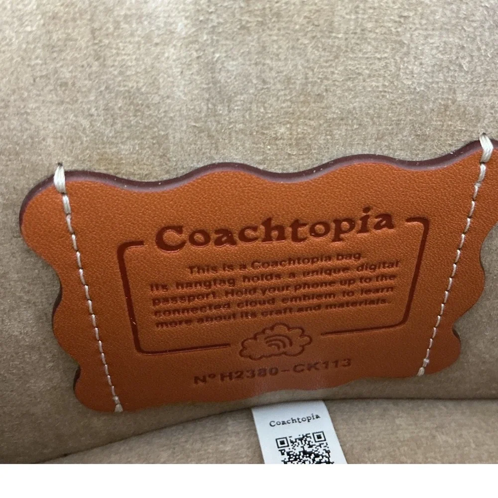 Coach versatile black